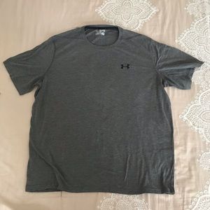 Men’s under armor gray tee